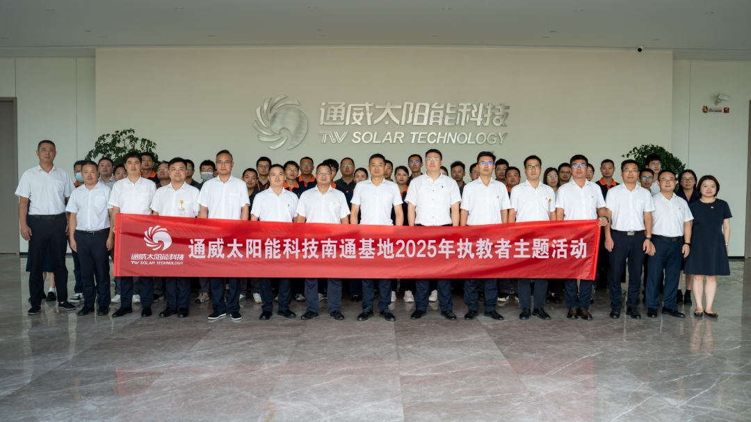 f8fed1c10af442f72cc646edc870edba.jpg f8fed1c10af442f72cc646edc870edba.jpg