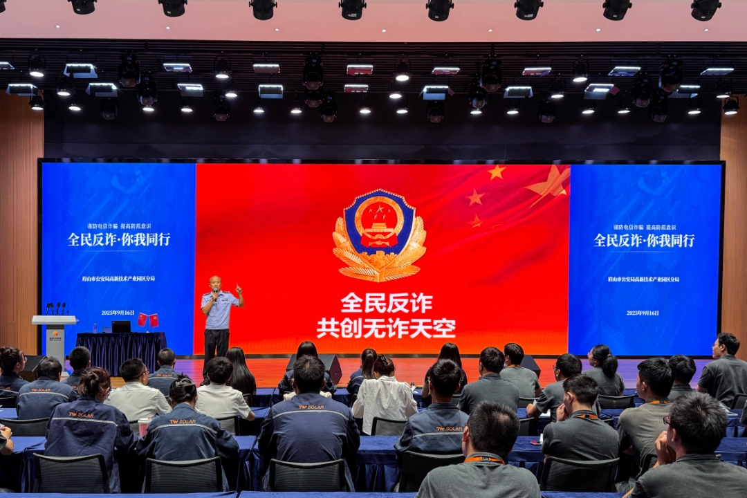 4b5cb996ccef535967bb3e3fae6eb93b.jpg 4b5cb996ccef535967bb3e3fae6eb93b.jpg